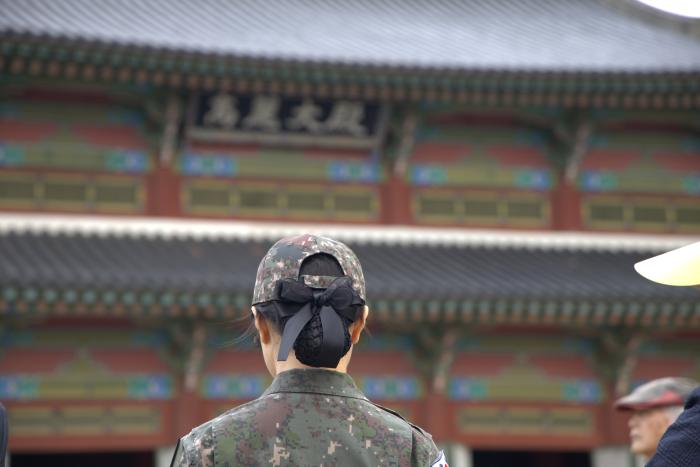 고려통일대전대제 현장에는 20대의 젊은 군인도 참석해 눈길을 끌었다 하효종 기자